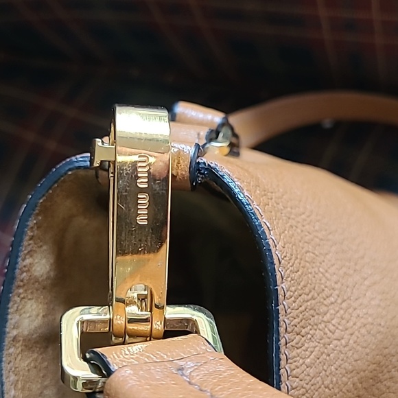 Miu Miu Madras Convertible hobo bag - Picture 8 of 16